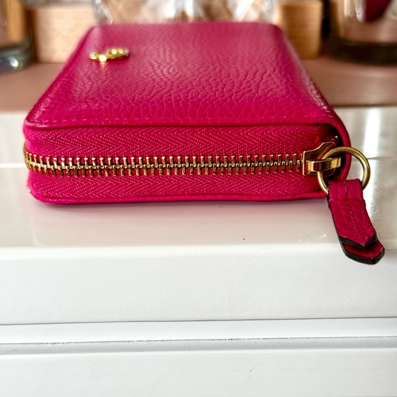 Pink Gucci Zippy Wallet - Picture 3 of 8